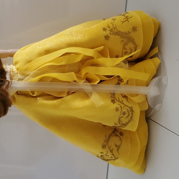 Disney's Belle Live Action Barbie Doll Disney Store Beauty and the Beast - Picture 13 of 16